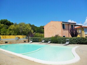 Outdoor pool - Residence with Swimming Pool in Green Countryside near Thermal Baths (Santa Maria Coghinas)