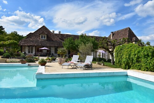Luxury Villa in Dordogne With Pool & Privacy