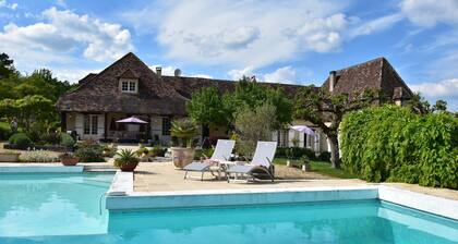 Luxury Villa in Dordogne With Pool & Privacy