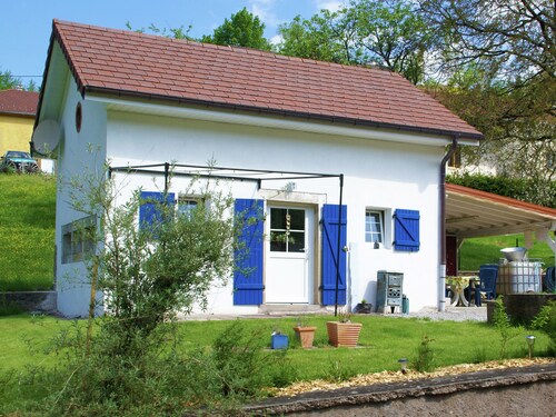 Cozy Home in Haut-du-them-château-lambert With Garden
