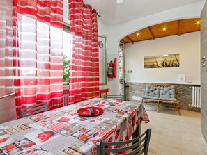 Apartment | Dining - Spacious Apartment near Saludecio (Saludecio)