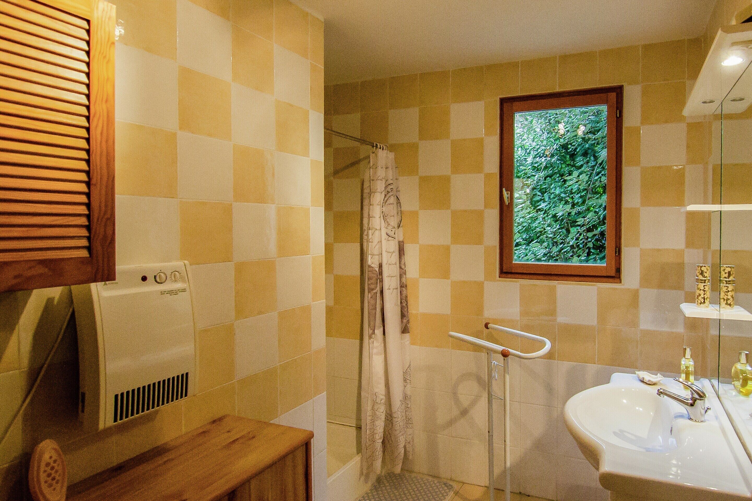 House | Bathroom