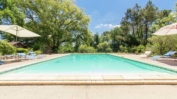 House | Kolam renang