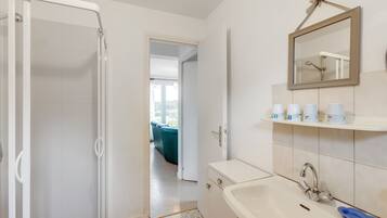 House | Bathroom