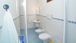 Apartemen | Kamar mandi | Shower