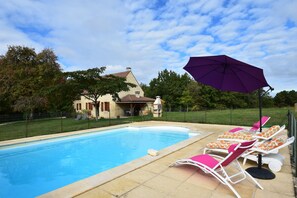 Pool - Spacious Holiday Home With Private Pool (Uzech)