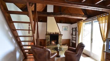 House | Living room