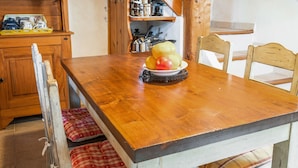 Dining - 18th Century, Cosy Middle House in Barjols (Barjols)
