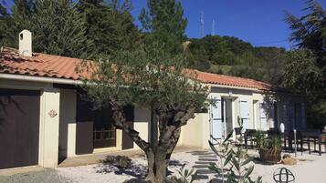 Villa | Exterior