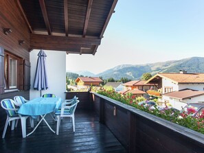 Balcony - Ravishing Chalet near Westendorf Tyrol & Ski Area (Westendorf)
