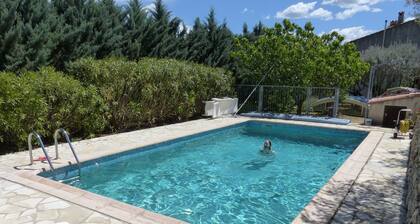 Vintage Holiday Home in Cotignac With Heated Private Pool