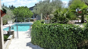 Outdoor pool - Vintage Holiday Home in Cotignac With Heated Private Pool (Cotignac)