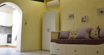 Simplistic Apartment in Tivoli near Forest & Supermarket