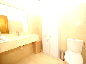 Villa | Salle de bain | Baignoire
