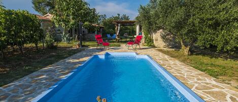 House | Pool