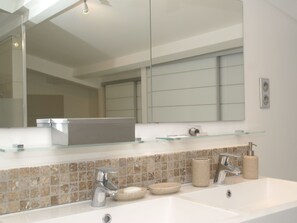 Maison | Salle de bain | Baignoire