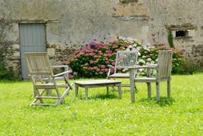 Garden - Holiday Home in Angers With Private Garden (Bierné-les-Villages)