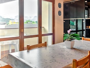 Dining - Apartment in Canale With Balcony, Garden, Garden Furniture (Pergine Valsugana)