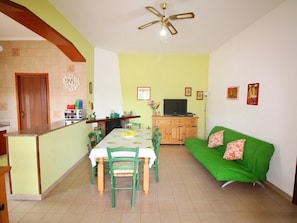 Villa | Dining