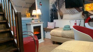 Vila | 7 kamar tidur dan dilengkapi dengan perabotan berbeda-beda