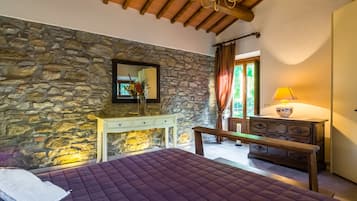 Cottage | 2 bilik tidur, dilengkapkan perabot secara berasingan, cadar katil