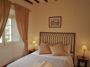 2 Schlafzimmer, Bügeleisen/Bügelbrett, Reisekinderbett, WLAN