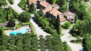 House | Pool