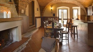 Unclassified image, 5 of 45, button - Spacious Farmhouse With Pool (Arezzo)