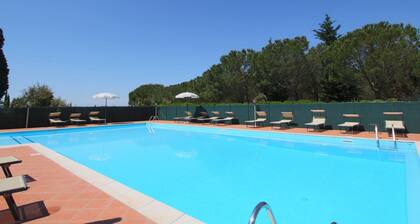 Spacious Farmhouse With Pool