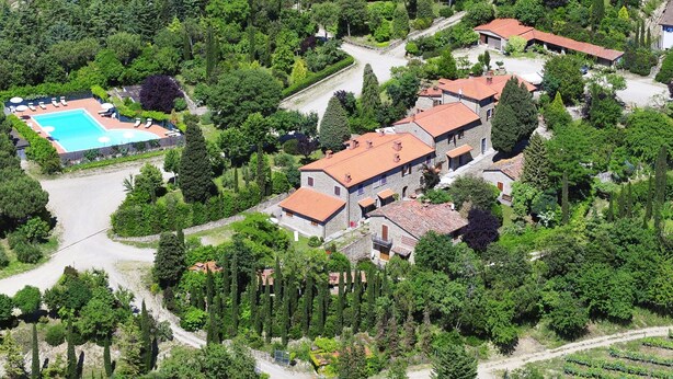 Unclassified image, 1 of 45, button - Spacious Farmhouse With Pool (Arezzo)