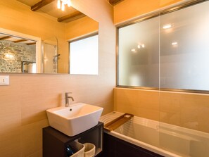 House | Bathroom