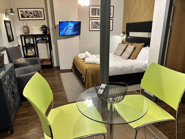 Superior Studio, Ensuite, City View | 1 bedroom