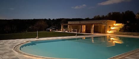 Maison | Piscine | Piscine couverte, piscine extérieure