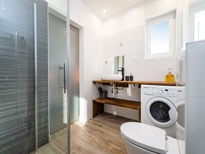 Villa | Bathroom - Nice Villa With Private Pool, Fenced Garden, Roofed Terrace, Near the Beach (Bibinje)
