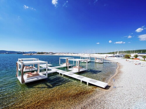 Nice Villa With Private Pool, Fenced Garden, Roofed Terrace, Near the Beach