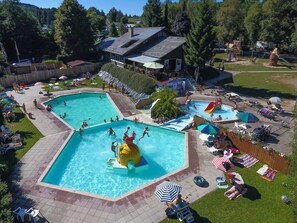 Pool - Relaxing Chalet in Dochamps With Swimming Pool and Terrace (Manhay)