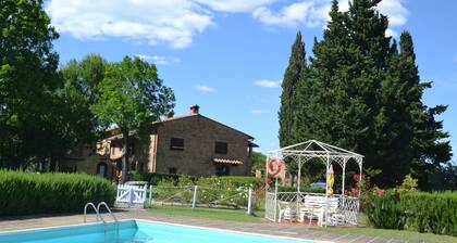 Montaione Oasis: Shared Villa