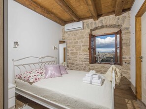 Maison | 2 chambres, ameublement personnalisé, draps fournis