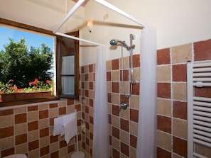 Maison | Salle de bain | Serviettes fournies