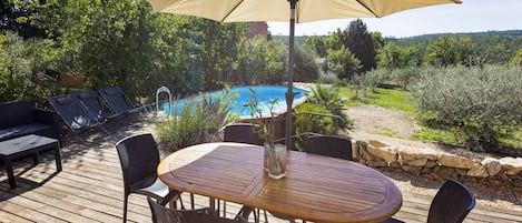 House | Outdoor dining