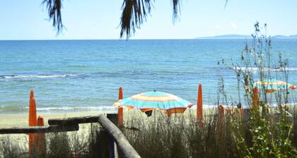 Home in Campiglia Marittima With Pool