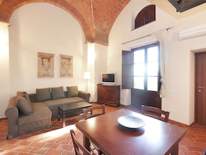 House | Tempat makan