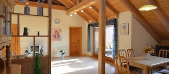 Restful Apartment with Sauna, Hot Tub, Fitness Room, Balcony