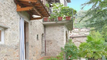 Cottage | Bahagian luar