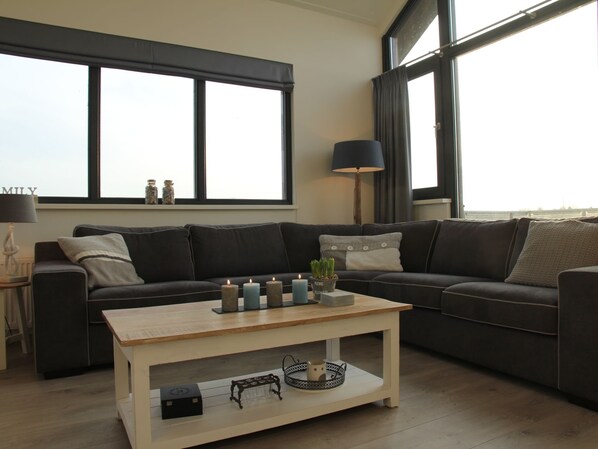 House | Living area - Lovely Holiday Home in Stavoren near Frisian Lakes (Stavoren)