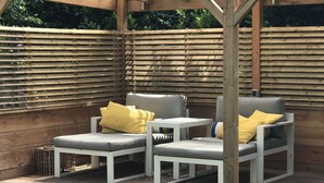 Exterior - Detached Villa with Enclosed Wooded Garden with Lawn, Hot Tub, Infrared Sauna (Holten)