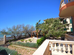 Balcony - Elegant Holiday Home With Terrace, Parking, Fenced Garden (San Vincenzo)