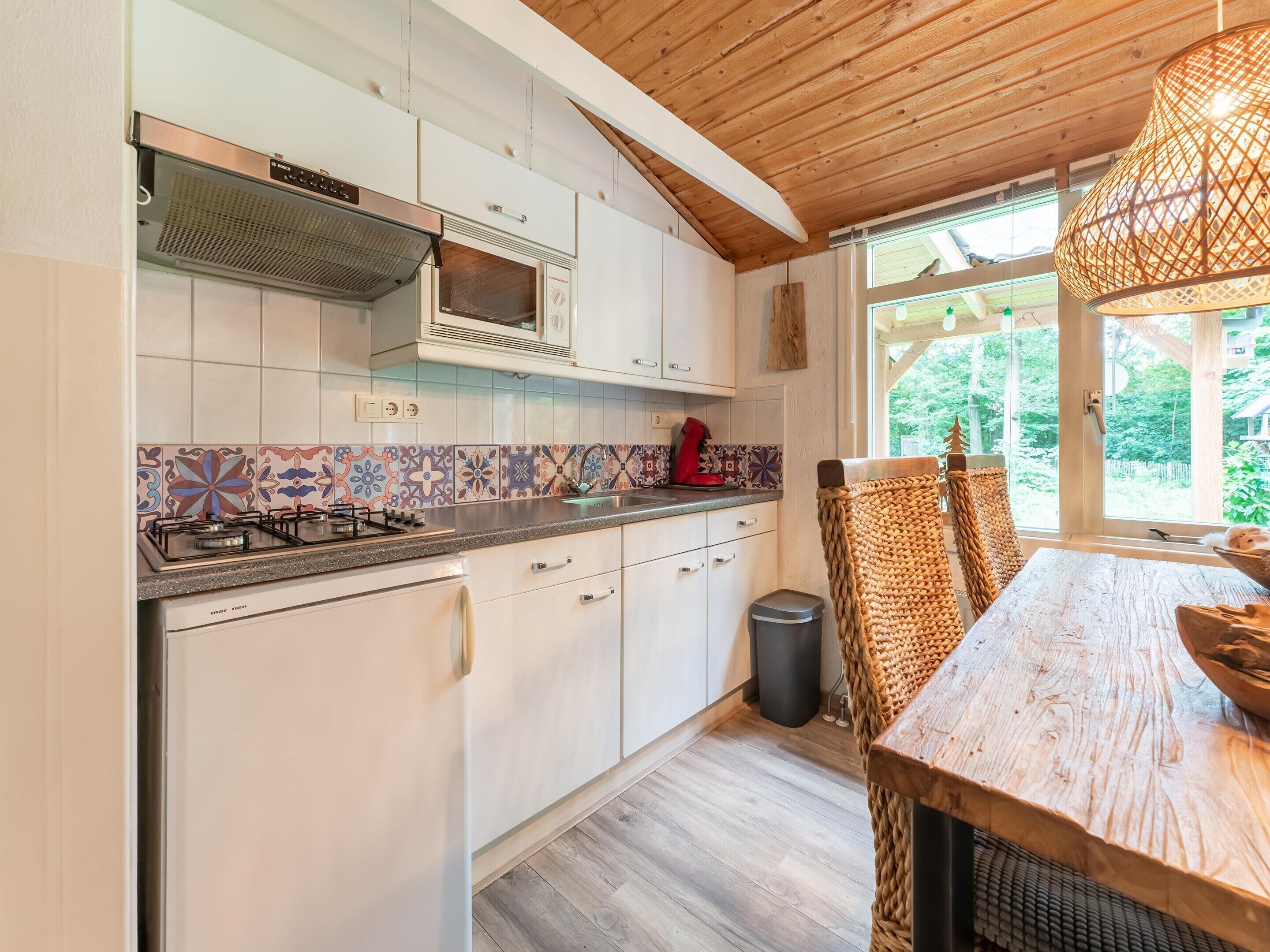 Ferienhaus | Eigene Küche | Mikrowelle, Herdplatte, Toaster, Hochstuhl