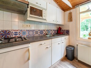 Private kitchen - House in Hunzebergen Near Forest Trails (Exloo)