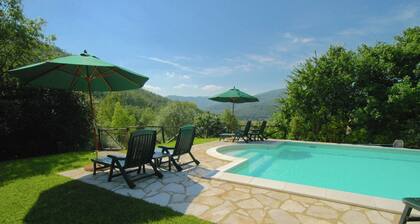 Cottage in Lisciano Niccone With Swimming Pool
